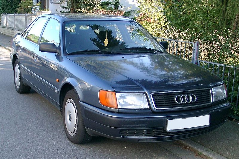 AUDI 100 (1976-1994)